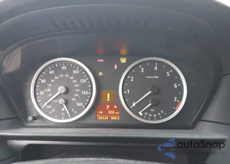 2007 BMW 530Xi z USA, uszkodzony, nr VIN WBANF73527CU26489